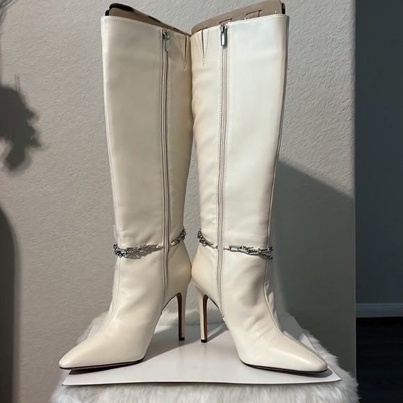 Vince Camuto  Felinda Women’s Boot, Size 10M, Color- Warm White - Picture 2 of 5